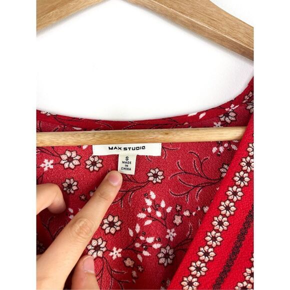 Max Studio V-Neck Empire Waist Dress in Red Size S Puff Sleeve Floral - Picture 3 of 10